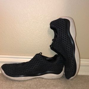 ✵ PRADA sneakers sz 6 ✵